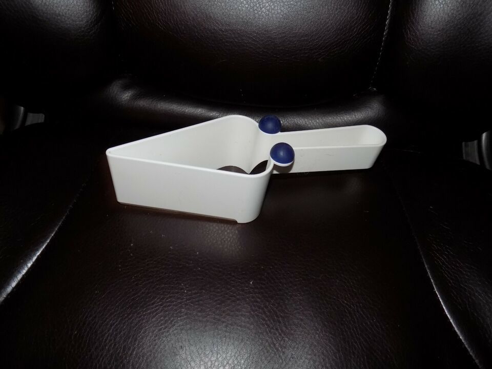 Tupperware Piece O Pie Slicer Cake Cutter 2872 EUC - $18.00