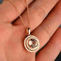2.50Ct Coupe Ronde Morganite Double Halo Pendentif 14K Finition or Rose Chaîne - £96.83 GBP