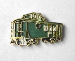 Green Caboose Car Us Railway Railroad Lapel Pin Badge 3/4 Inch - £4.50 GBP
