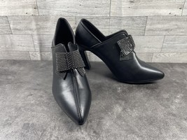 Tinstree Heels Women’s Shoes Black 7 M Leather Slip on Bedazzled Bow Dre... - $19.62