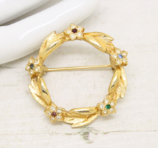 Stunning Vintage Signed Sphinx Floral Gold Wreath Circle Brooch Pin Jewellery - £14.28 GBP