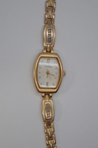 Vintage Guess Watch 1995 New battery Womens 7&#39;&#39;inch bracelet 30 DAY GUARANTEE - £15.46 GBP