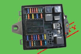 07-2011 jaguar xk x150 fuse box relay junction unit module 8W8314A073AA OEM - £115.76 GBP