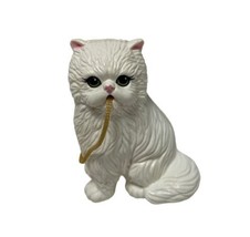  Barbie White Cat Non Working Read Hard to find Toy  - $6.14