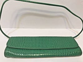 NINE WEST Green Crocodile Embossed Faux Leather Wristlet Clutch Strap - £9.30 GBP