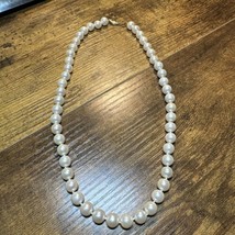 Beautiful 14k Yellow Gold Clasp Pearl Beaded Necklace 17&quot; Cream Slight R... - £284.28 GBP