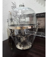 Halloween Metal Skeleton Glass Cloche Dome Pedestal Cake Appetizer Servi... - €77,05 EUR