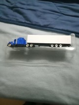 HO scale 1:87Nicely Detailed Blue Blank Semi Truck and trailer - $13.09