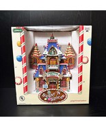 2004 LEMAX Sugar N Spice &quot;GINGERBREAD PALACE&quot; #45043 Christmas Village F... - £66.19 GBP