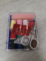 CRAFTERS SQUARE Travel Sewing Kit NWOT - £3.12 GBP