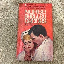 Nurse Shelly Decides Medical Romance Paperback Book Arlane Hale Suspense 1964 - £9.62 GBP