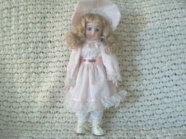 Vintage Brinn&#39;s 1989 Doll Porcelain Las Vegas Pink Dress - £15.17 GBP