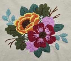 Vintage Embroidered Flowers 10.5x11 Handmade Fabric Textile Art - $402.63 MXN