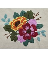 Vintage Embroidered Flowers 10.5x11 Handmade Fabric Textile Art - €18,78 EUR Vintage Embroidered Flowers 10.5x11 Handmade Fabric Textile Art - €18,78 EUR