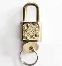 Vintage Mini Padlock With Key 1.25&quot; Novelty Metal B67 - £11.71 GBP