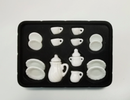 1:12 scale dollhouse miniature Porcelain Set Solid White - £6.40 GBP