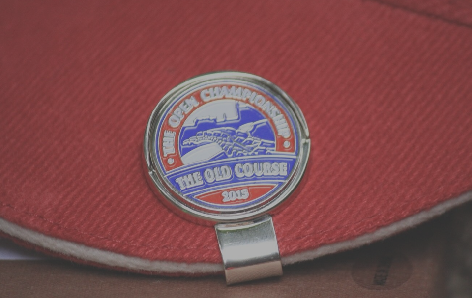 St Andrews 2015 The Open Red &amp; Blue BM &amp; Hat Clip - Great Hat Clip! - $12.82