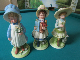 Holly Hobbie Figurines Girls And Tray To The House Of A Friend - Pick One - $46.99