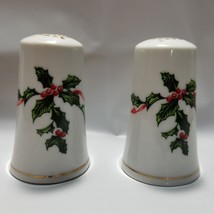 LEFTON Holiday Salt &amp; Pepper Shakers Holly Berries 03034 Japan - £11.01 GBP