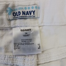 Old Navy RN#54023 Youth Girls Size 14 (26×13) White Mini Denim Frayed Skirt  image 3