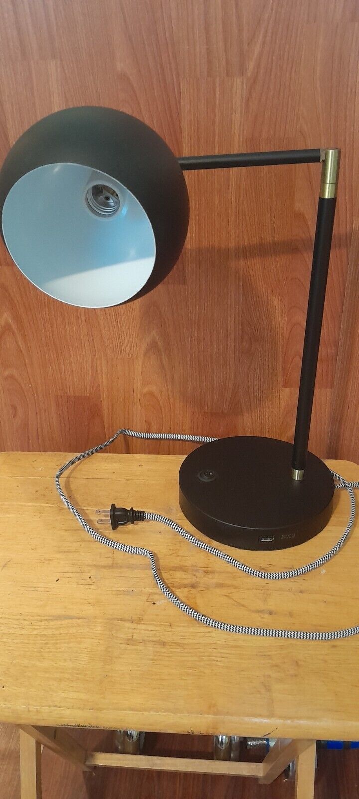 Howin desk lamp discount