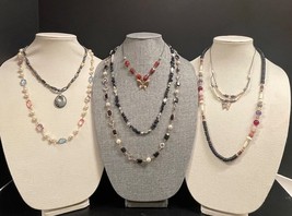 7 Vintage Necklaces Glass Stone Shell Bead Butterfly - $285.10 MXN