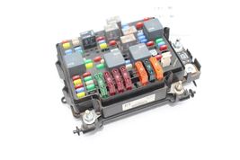 Engine Fuse Box 6.6L Diesel Fits 01-02 SIERRA 2500 PICKUP 71917 image 3