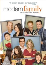 Modern Family: The Complete First Season (used 4-disc television DVD set) - £18.87 GBP