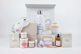 New Mom Gift, Pampering Natural Skincare gift for New Mom - £149.40 GBP