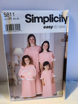 Simplicity Children sleepwear pattern size med to xl 5811 - uncut - $7.60