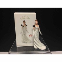 Hallmark Ornament 2012 - Gigi Leslie Caron - £11.17 GBP