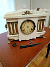 Antico orologio da caminetto americano in legno, 1920-30 - $198.30