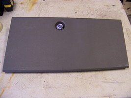 1973 CADILLAC GLOVEBOX DOOR COUPE DE VILLE SEDAN DEVILLE - $35.98