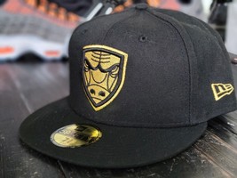New Era 5950 Chicago Bulls Black/Gold Emblem Fitted Hat Men Size - £28.11 GBP