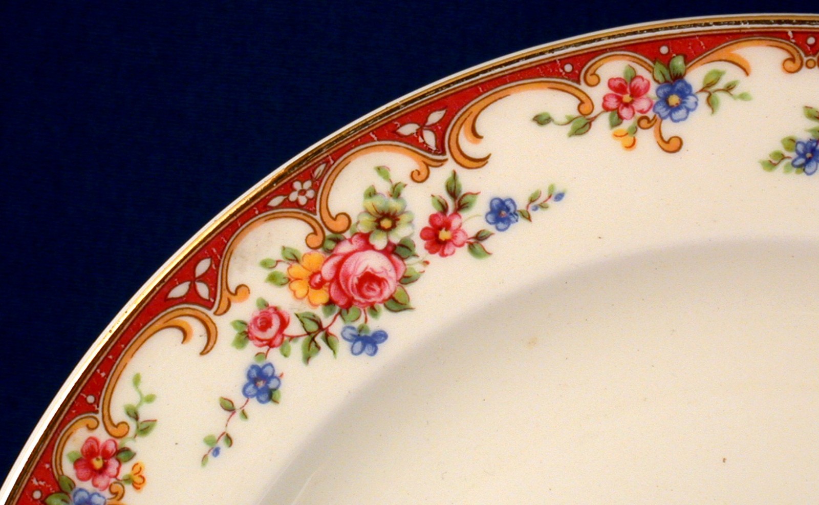Edwin Knowles 3 -Pc Vintage 1938 Lunch, Bread Plate, Saucer Hostess Shape Item image 3