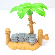 Replacement Tree with Fence for Fisher-Price Little People Deluxe Christmas - £3.94 GBP