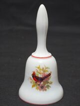 Vintage WESTMORELAND 5.25&quot; Glass Bell Hand Painted Cardinals On Milk White - $18.43 CAD