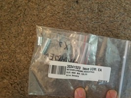 NEW LOT of 3 Intertape Spring Retainer Short new WAY PACK # UPM0962 - $33.07