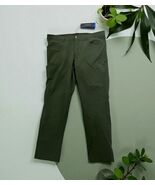 NWT Tahari Dark Green Pants Stretchy SIZE W/36 and L/30 Pockets Classic - $48.54 CAD