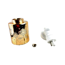 Scentsy Adorn Wax Warmer and 15-Watt Bulb NWT - $17.82