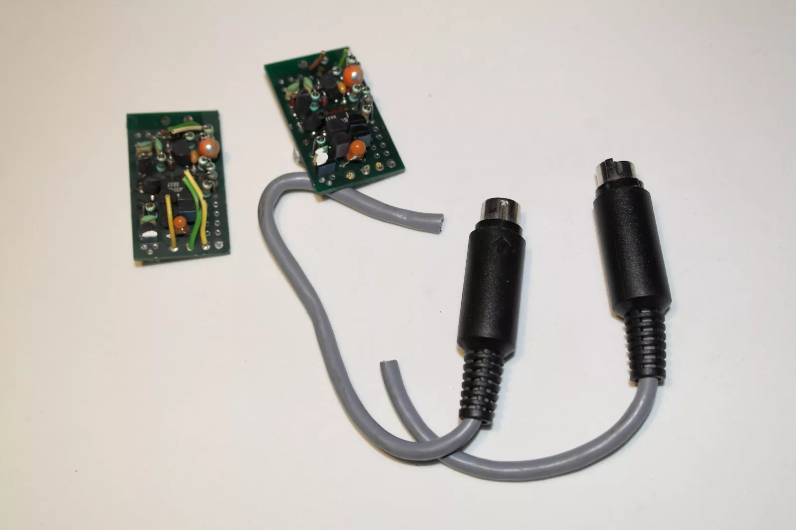 2x shielded &amp; soldered 3 Pin Mini Din Male Connector + CCTV circuitry  - $12.95
