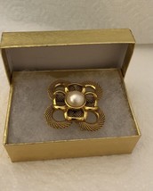 Monet Gold Pearl Pin Brooch Circles Vintage Classic Elegant Signed - £23.42 GBP
