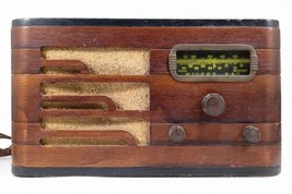 Wilcox-Gay A52 Tube Radio Art Deco Design Wood Cabinet For Parts Or Rest... - $142.45