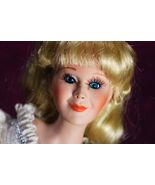 Haunted Doll: Vittoria, Advanced Grand Priestess Spirit! Keeper of the L... - $4,268.96 MXN