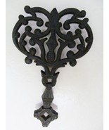 VINTAGE CAST IRON METAL HEAVYWEIGHT TRIVET NUMBERED #540 9&quot;Lx6&quot;W - £21.20 GBP