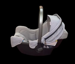 Nuna PIPA with Inserts image 9
