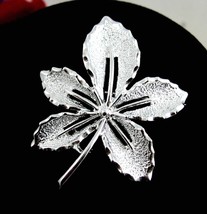  IVY LEAF Pin Sarah Coventry BROOCH Vintage Silvertone 1 7/8&quot; Signed Cov 1968 - £16.60 GBP