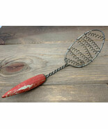 Androck Vintage Coiled Metal Wire Whisk Strain Spoon Red Wood Atomic Handle - €11,13 EUR