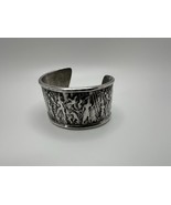 Antique Primitive Silver Metal Cuff Soldier Bracelet 2.24” X 1 3/8” - €85,66 EUR