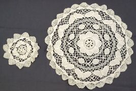 MM) Vintage 2 Piece Doily Round Mat White - $9.89